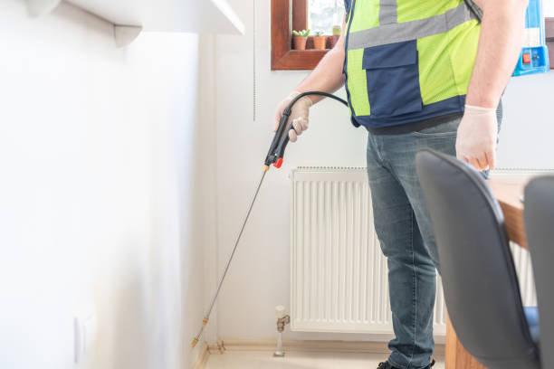 Best Commercial Pest Control Services  in Waynesboro, VA